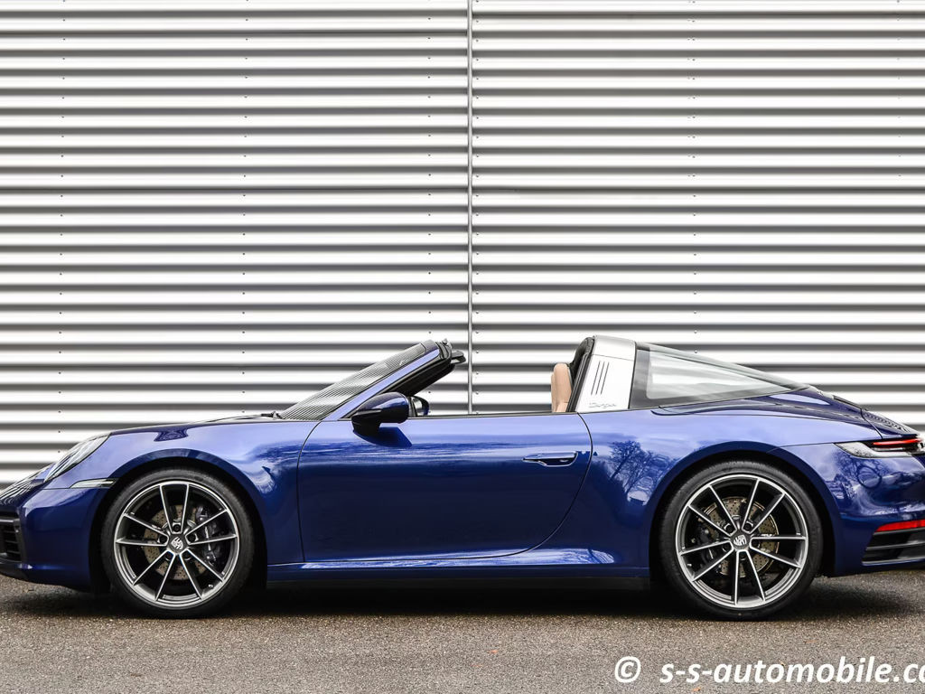 Porsche 992