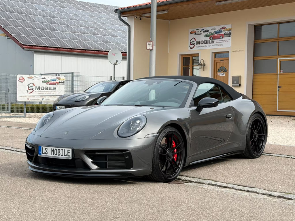 Porsche 992 GTS Cabrio Carrera 4