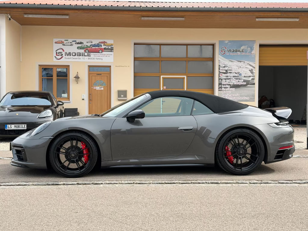 Porsche 992