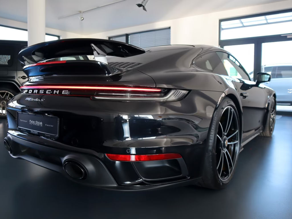 Porsche 992