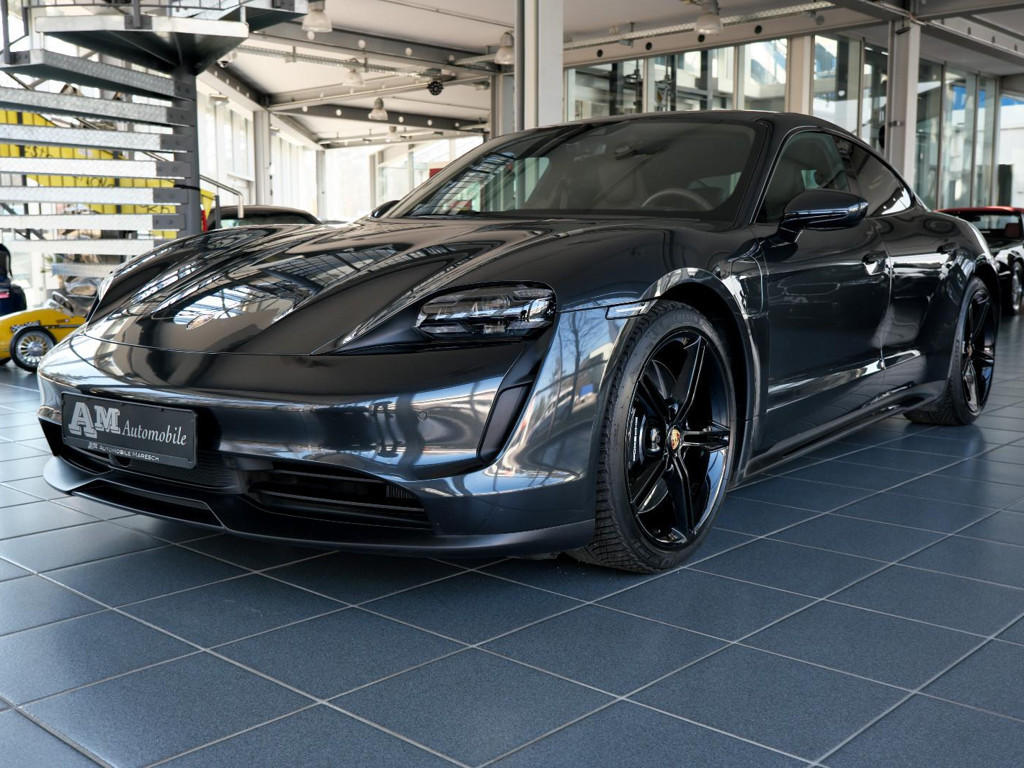 Porsche Taycan 4S