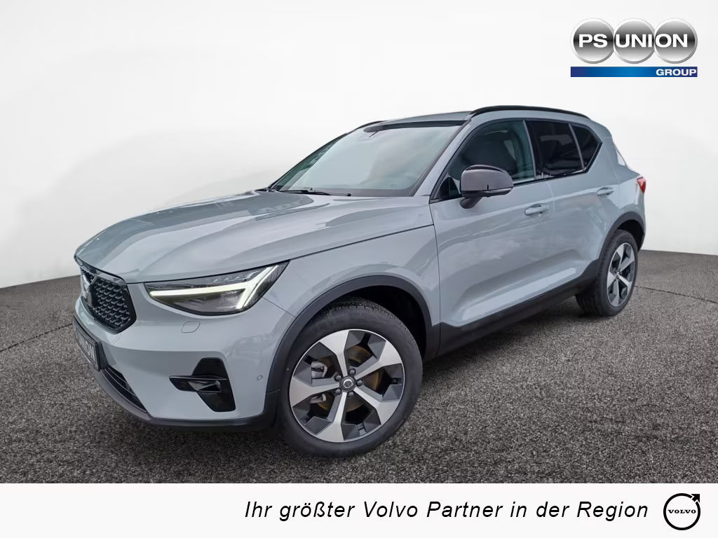 Volvo XC40 B3°Ultra Dark°PanoramaDach°360°Cam°Blis