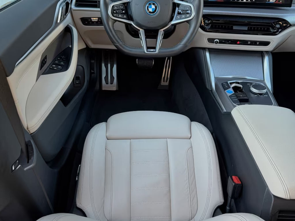 BMW i4