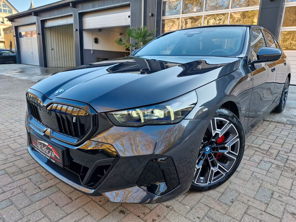 BMW i5 M-Sport Sedan