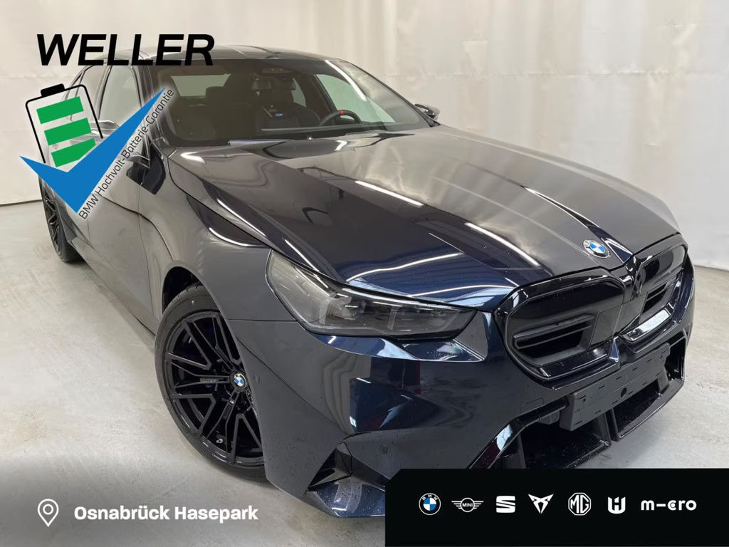 BMW M5 xDrive Sedan