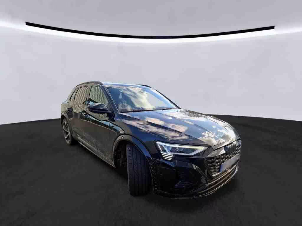 Audi SQ8 e-tron
