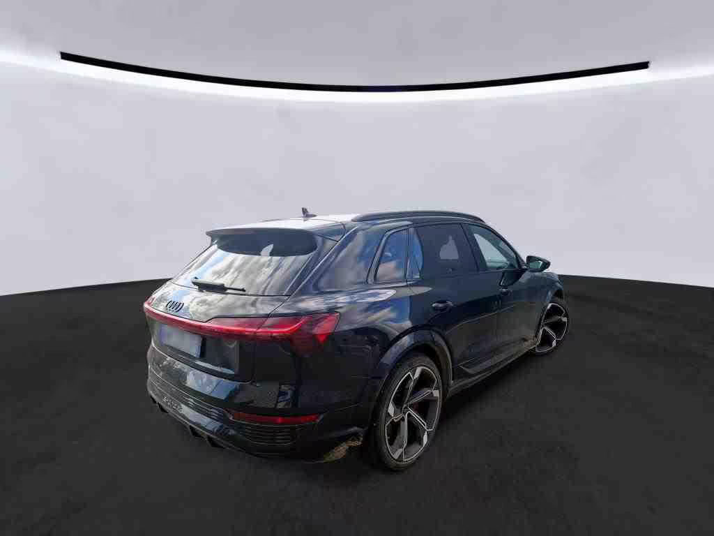 Audi SQ8 e-tron