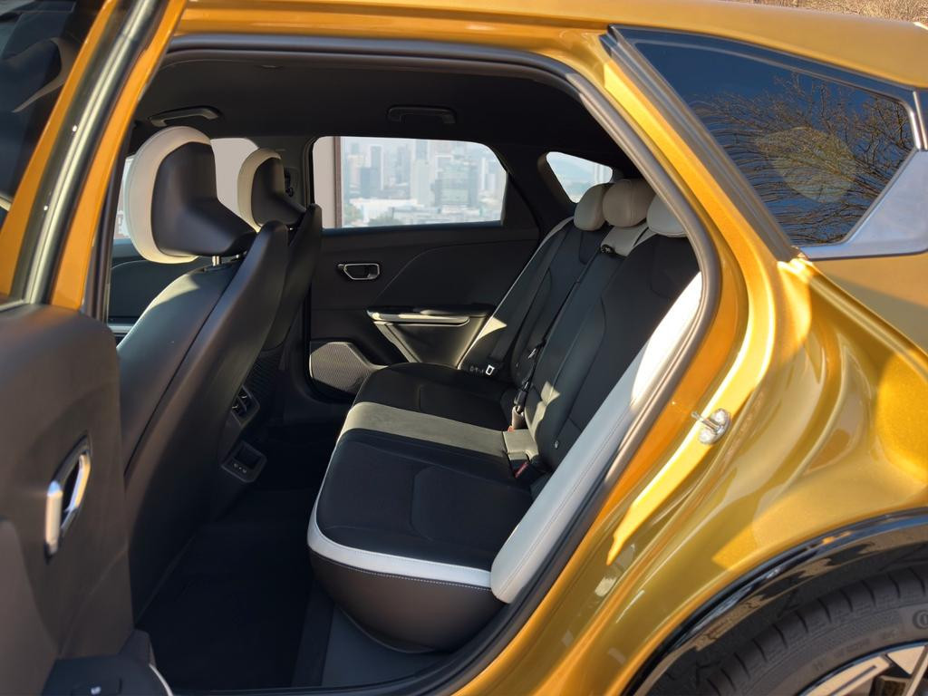 Kia K4