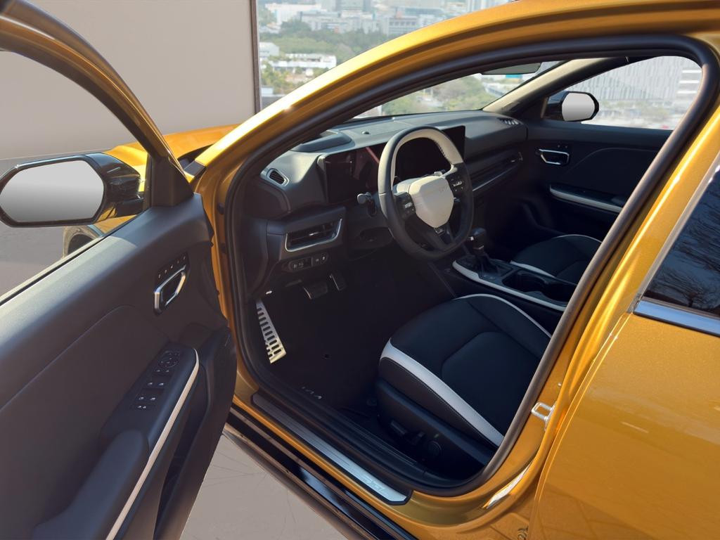 Kia K4