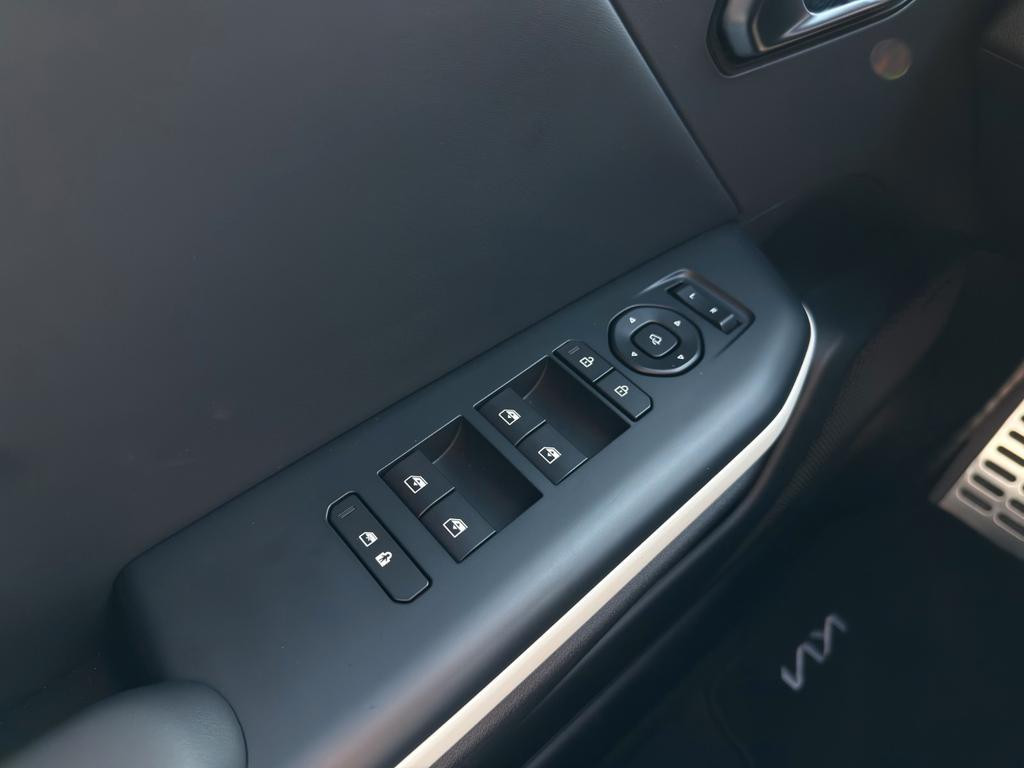 Kia K4