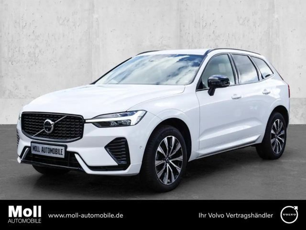 Volvo XC60 AWD Plus Dark