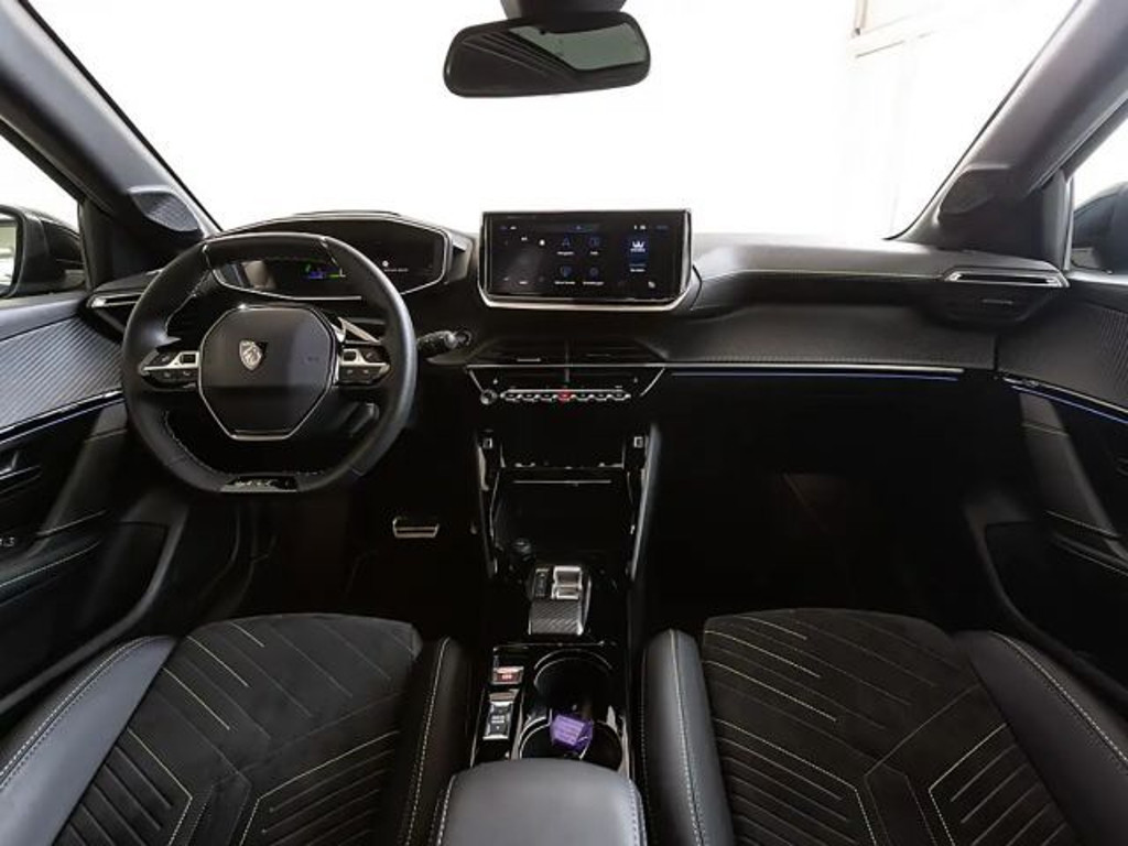 Peugeot e-208