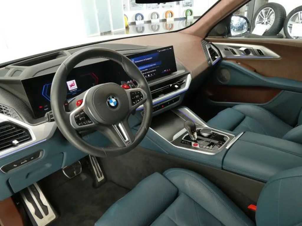 BMW XM