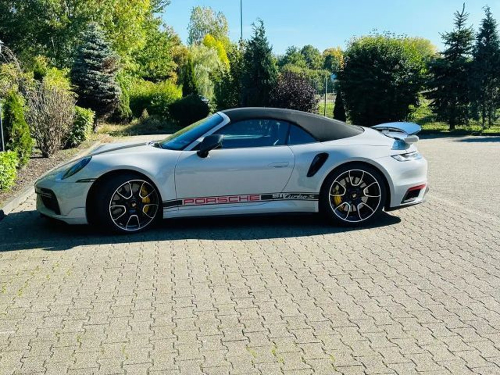 Porsche 992