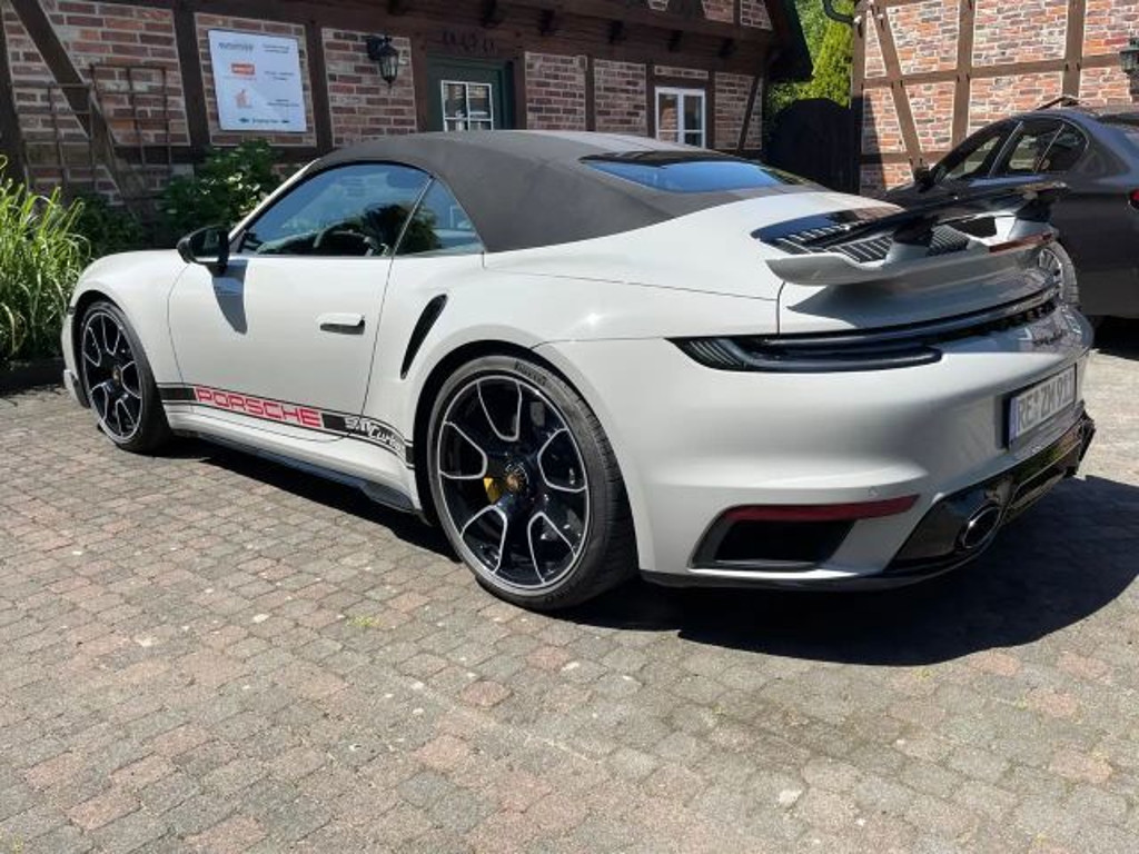 Porsche 992