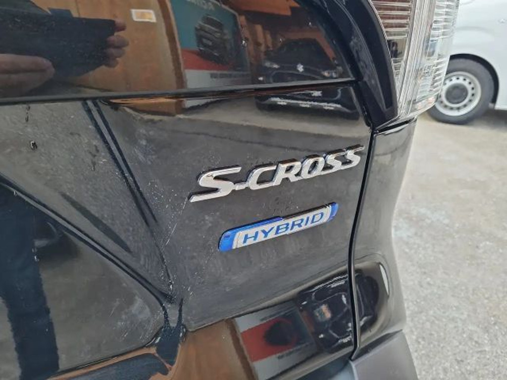 Suzuki S-Cross