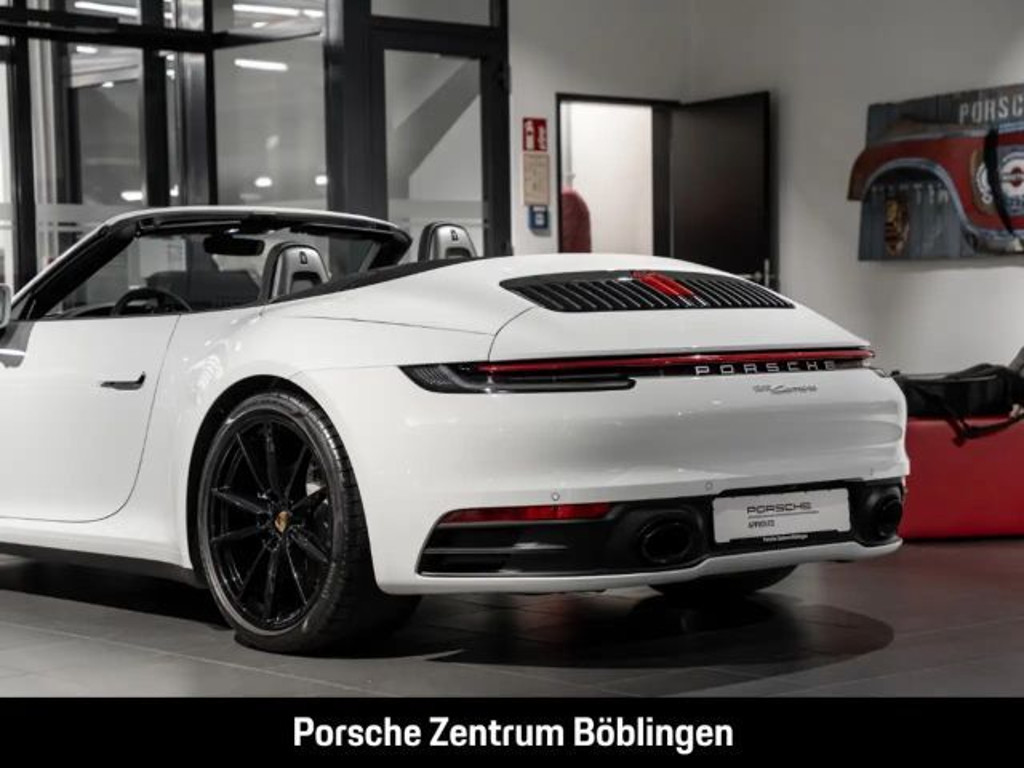 Porsche 992