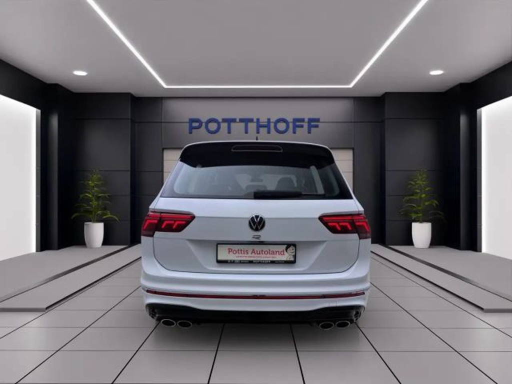 Volkswagen Tiguan 4M R NAVI AHK KLIMA SHZG ACC MATRIX