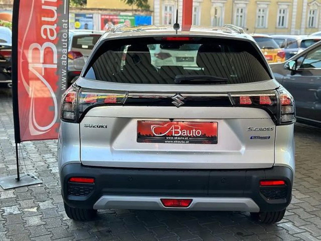 Suzuki S-Cross