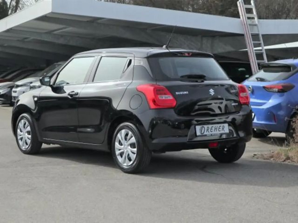 Suzuki Swift Club Hybrid