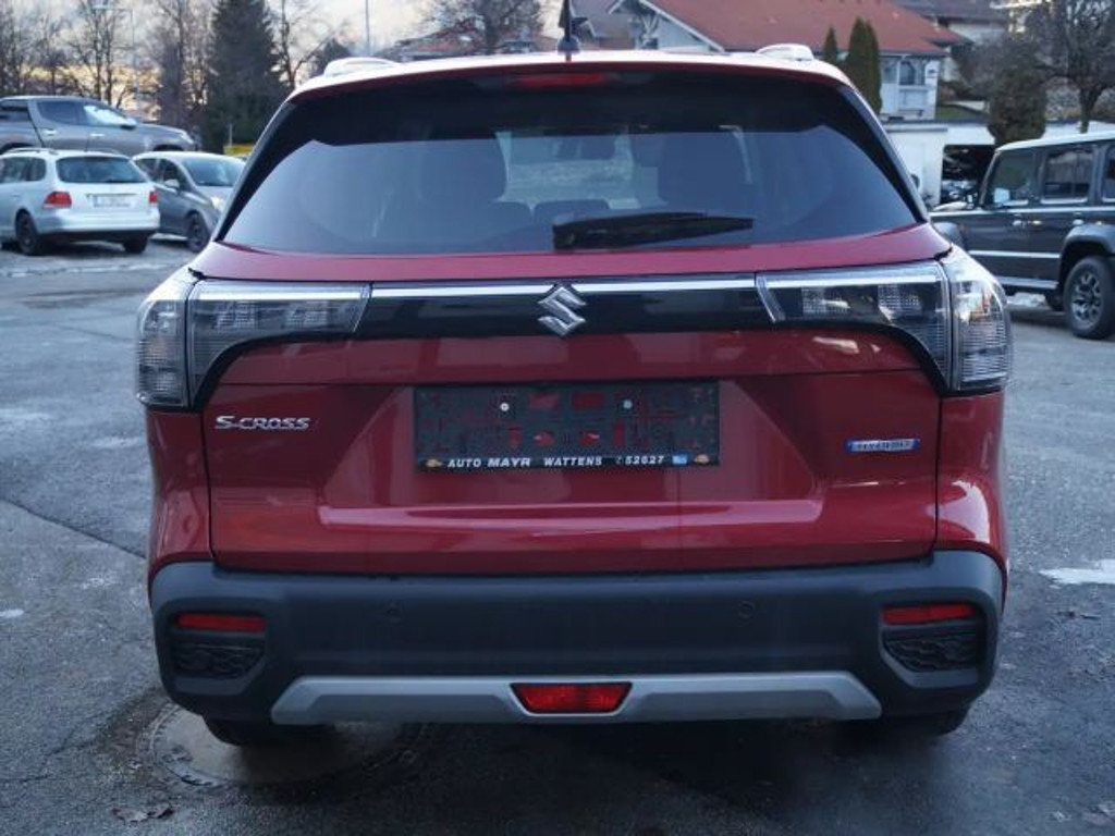 Suzuki S-Cross