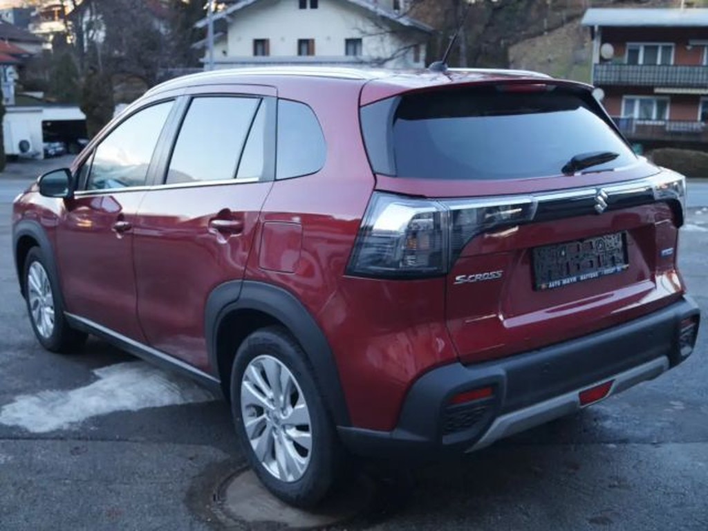 Suzuki S-Cross