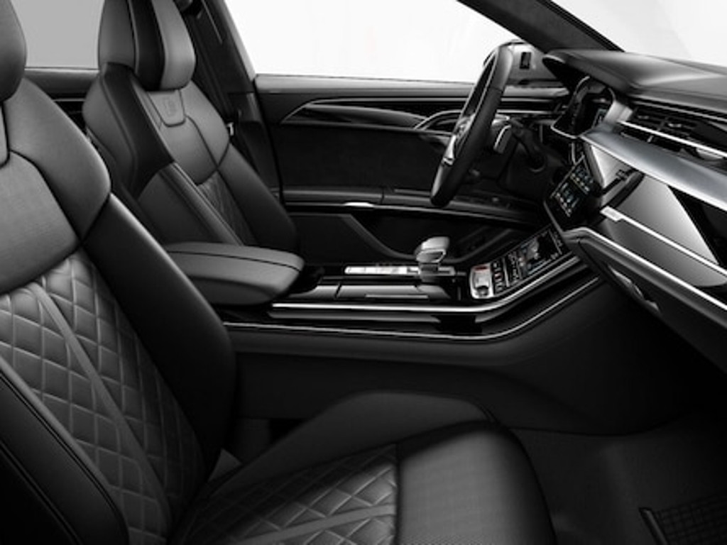 Audi S8