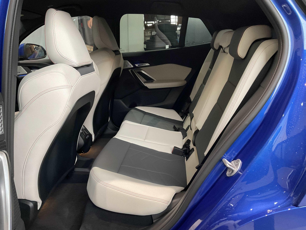BMW iX2