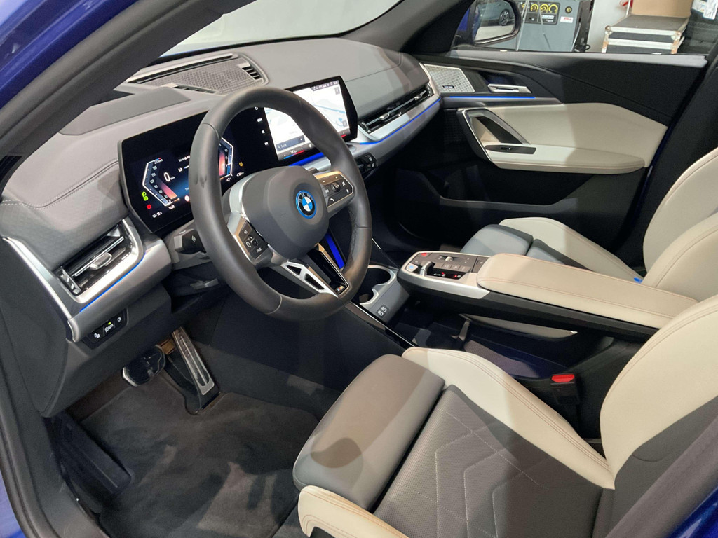 BMW iX2