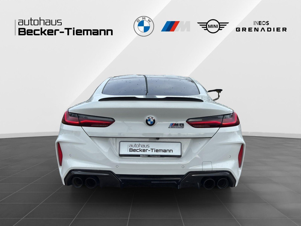 BMW M8