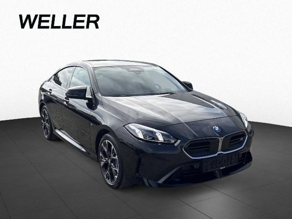 BMW M235