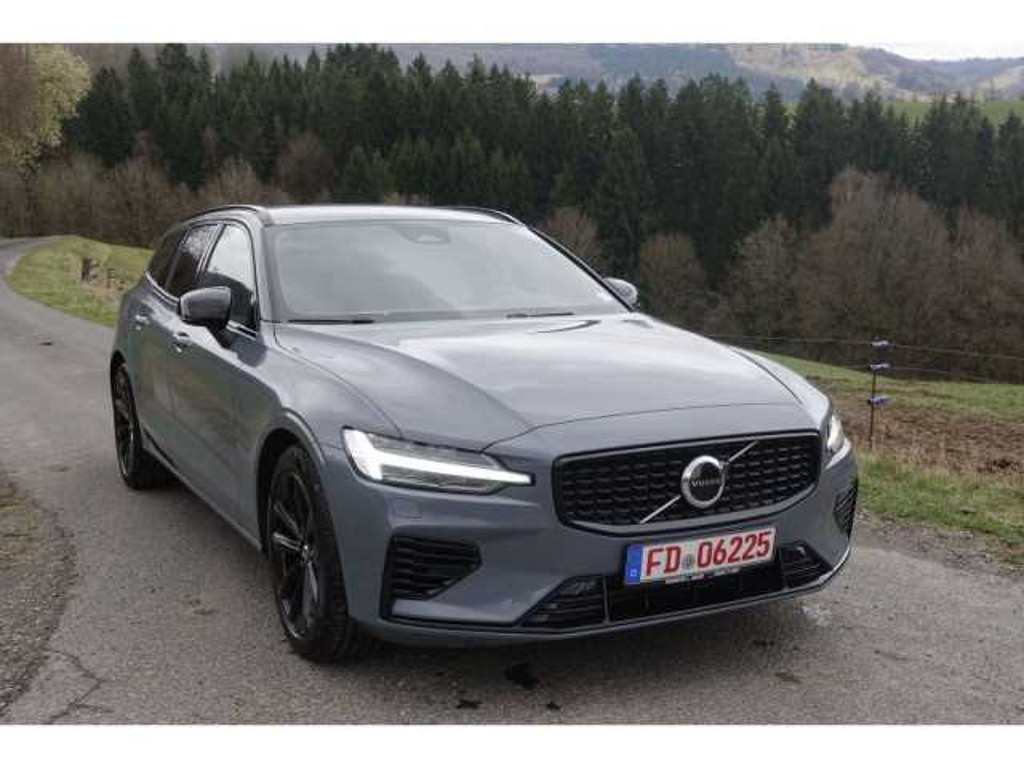 Volvo V60 AWD T6 Plus Dark