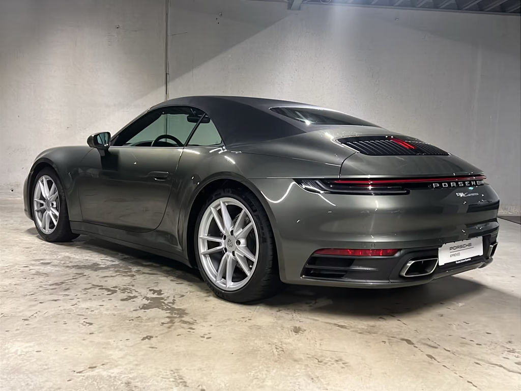 Porsche 992