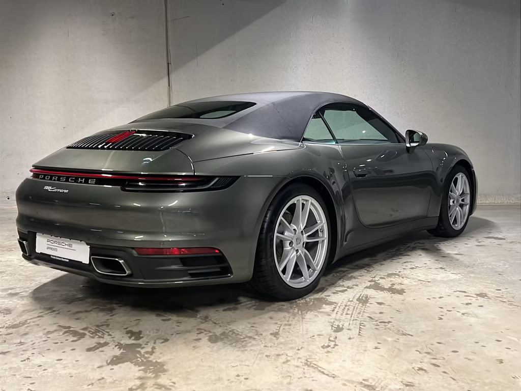 Porsche 992