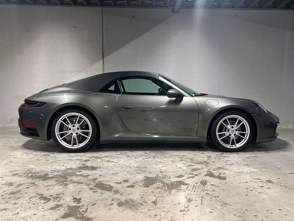 Porsche 992