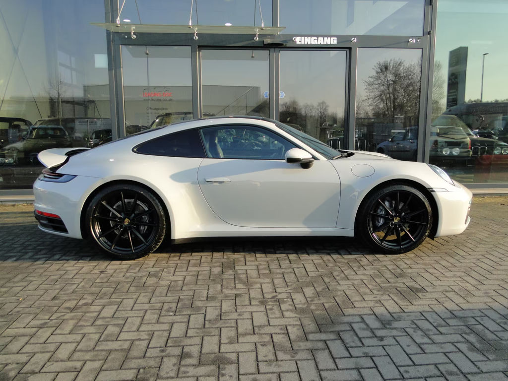 Porsche 992