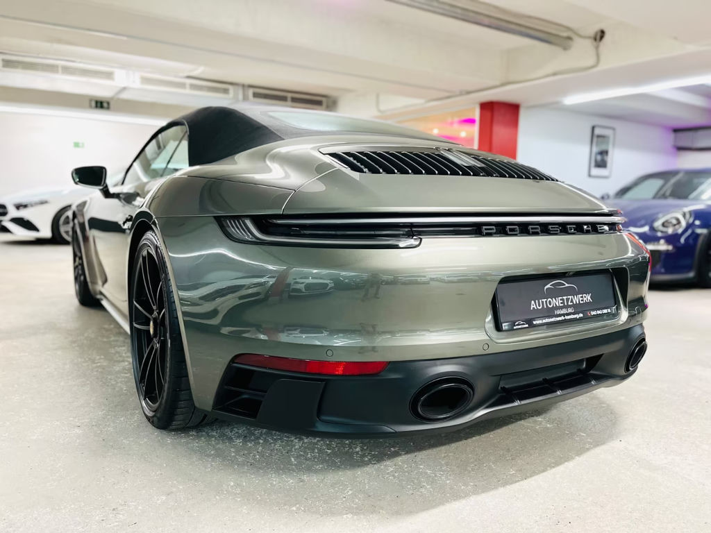 Porsche 992