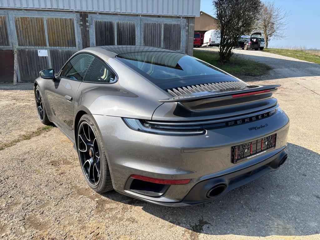 Porsche 992