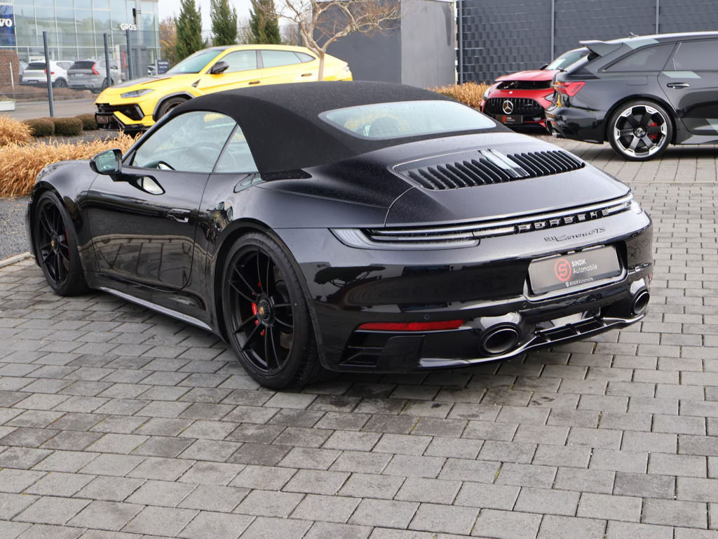 Porsche 992