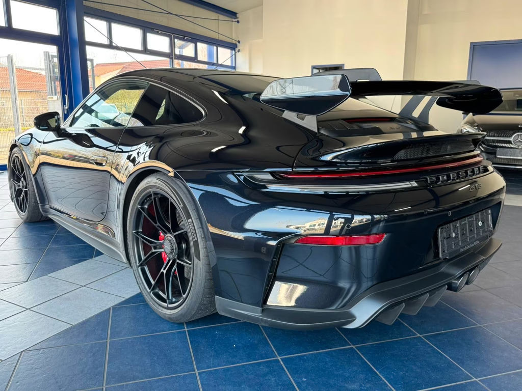 Porsche 992