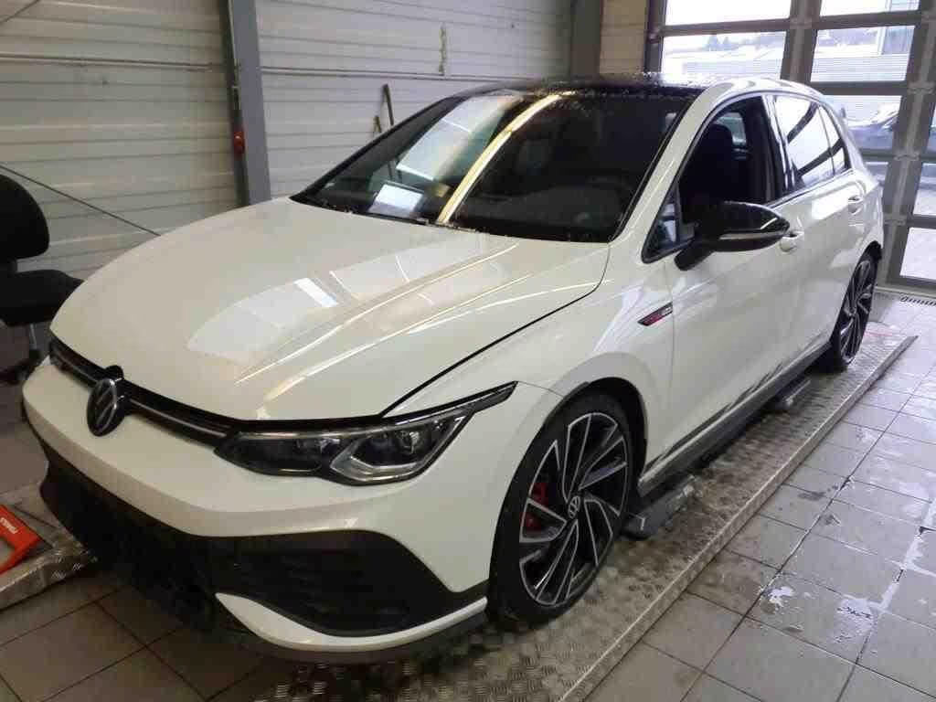 Volkswagen Golf GTI Style