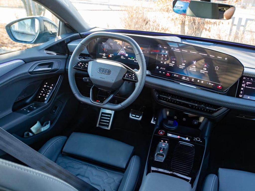 Audi A6 e-tron