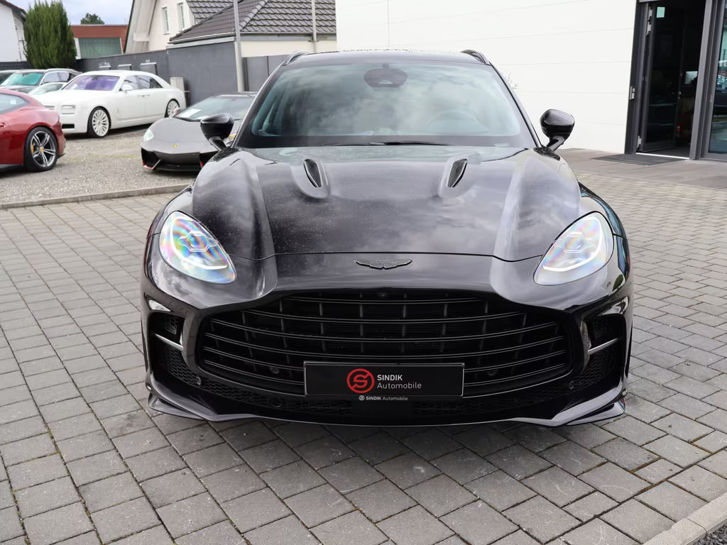 Aston Martin DBX