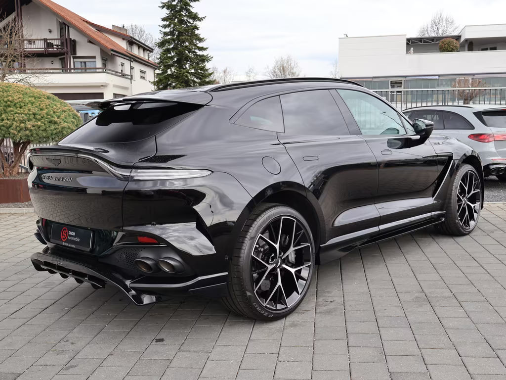 Aston Martin DBX