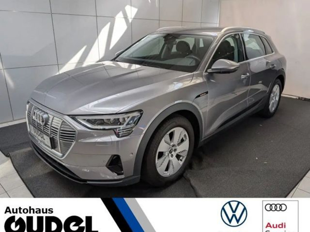 Audi e-tron Quattro 50