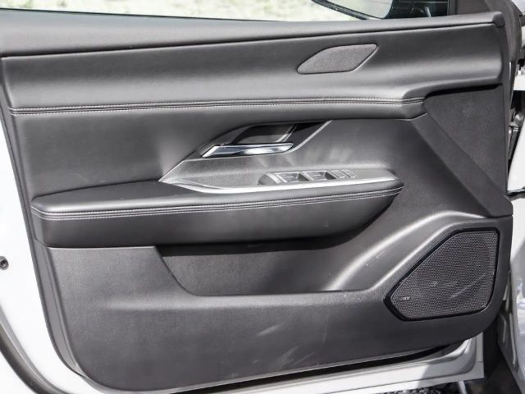 Mazda 6e