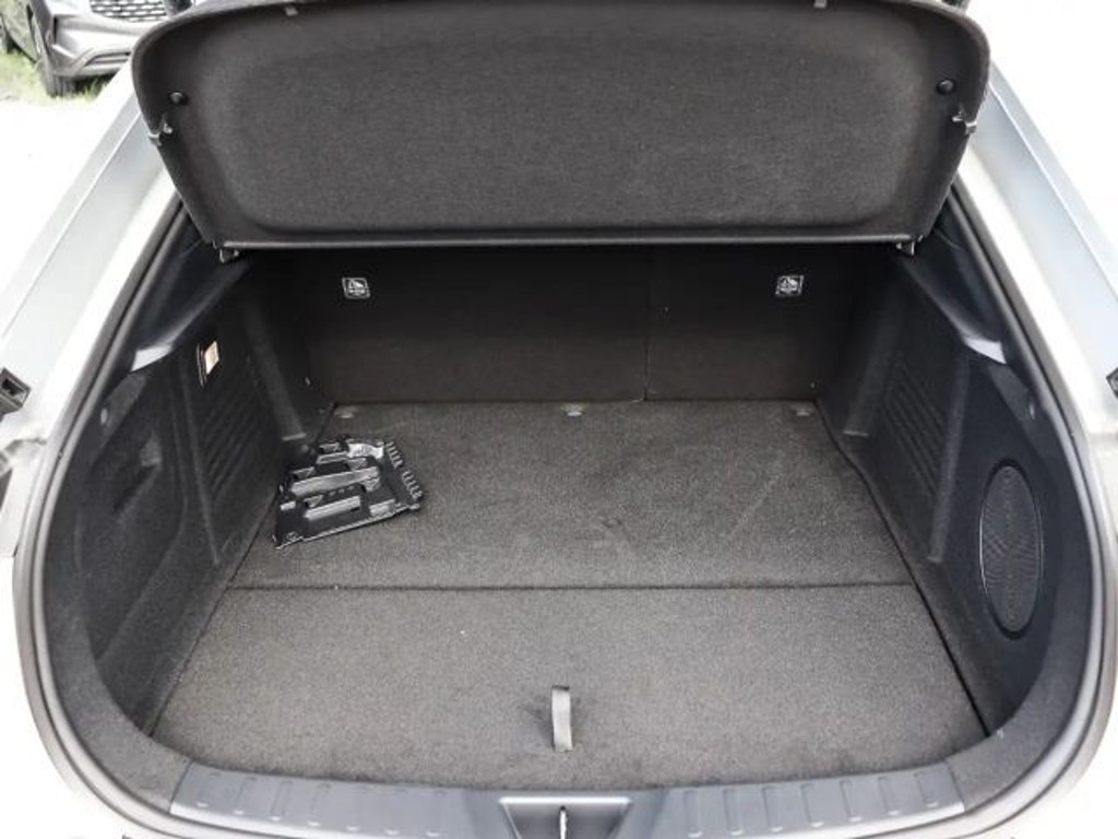Mazda 6e