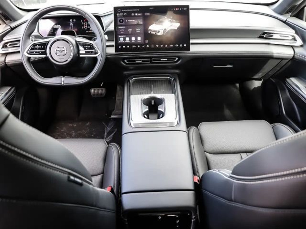Mazda 6e