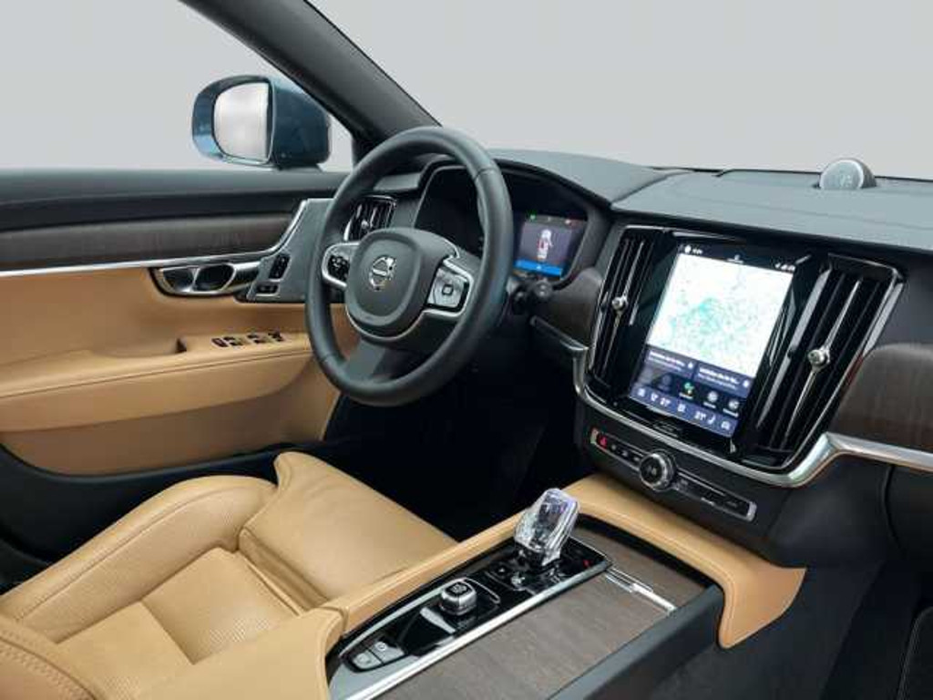 Volvo V90 Cross Country