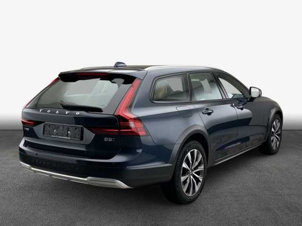 Volvo V90 Cross Country